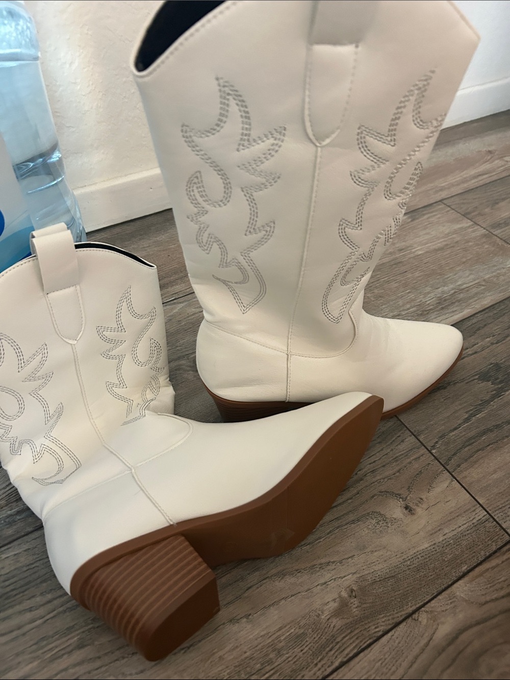 White Western-Style Mid-Calf Boots with Embroidered Detail